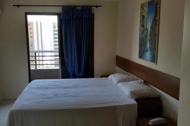 Room 3 of 17