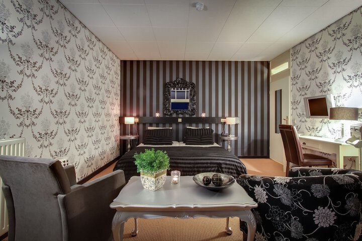 Room 10 of 41