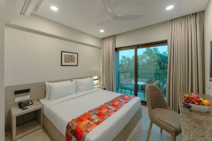 Room 9 of 20