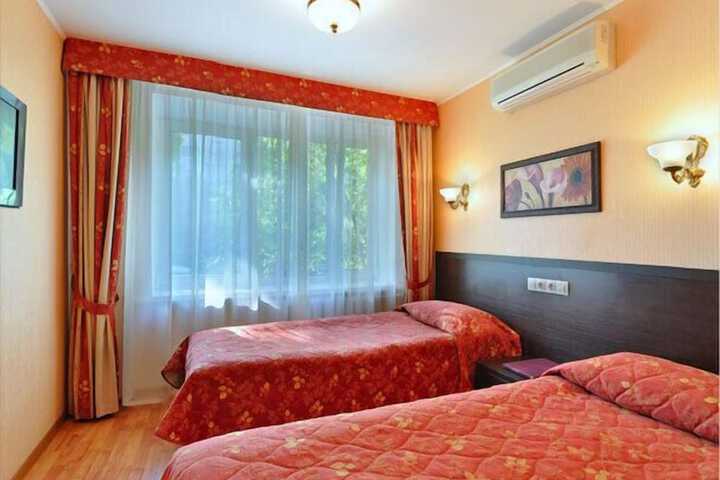 Room 35 of 93