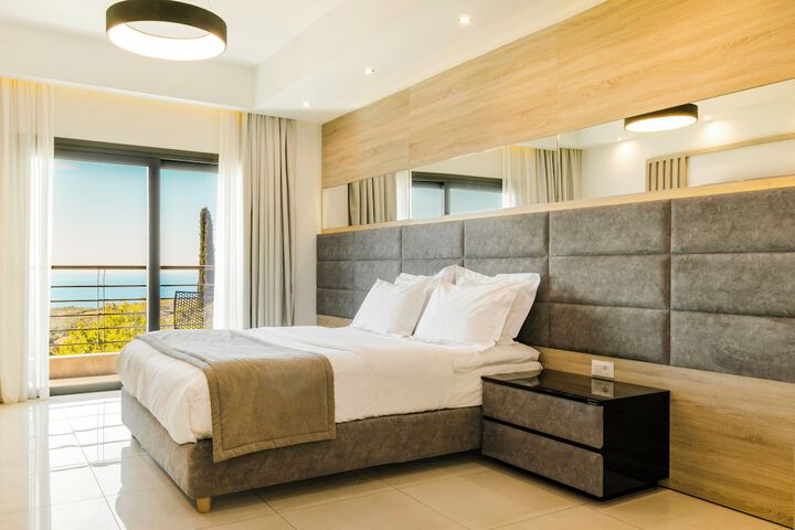 Room 46 of 97