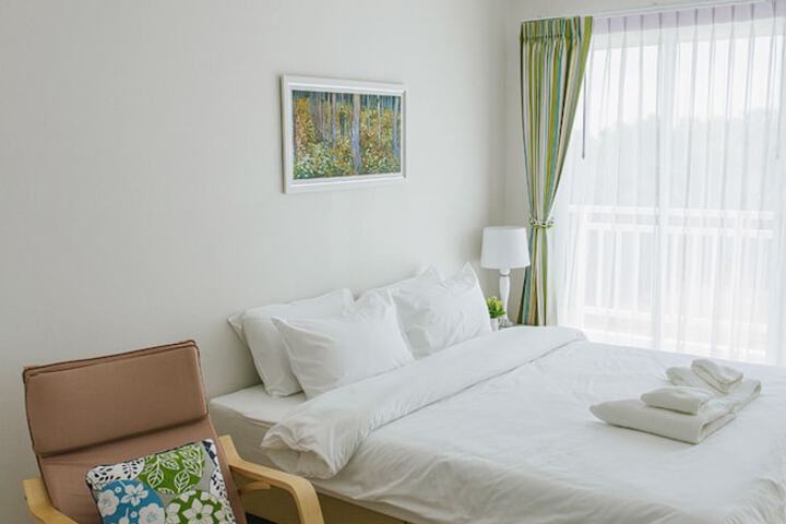 Room 10 of 31