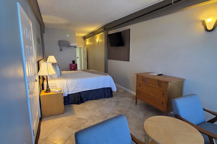 Room 40 of 110