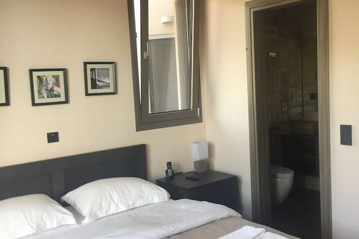 Room 21 of 91