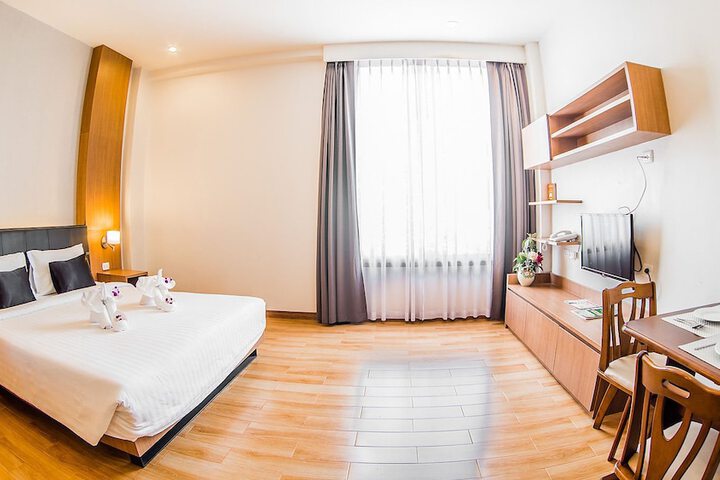 Room 53 of 123