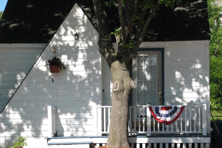 The Landings Inn and Cottages at Old Orchard Beach in Old Orchard Beach, ME