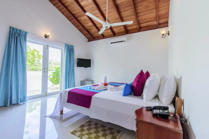 VAAYA BEACH HOTEL