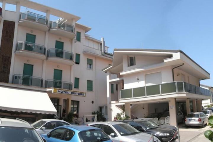 Hotel 61 of 65