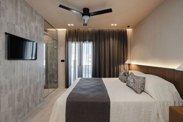 Room 155 of 260