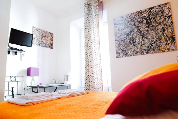 Room 17 of 29