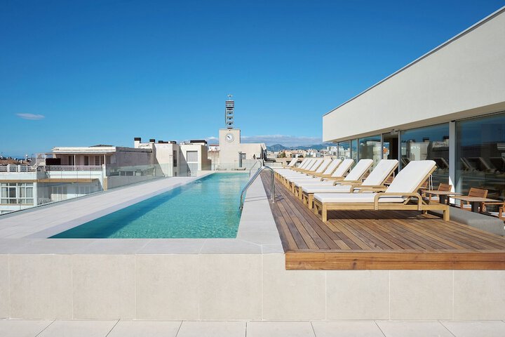 Pool 33 of 50