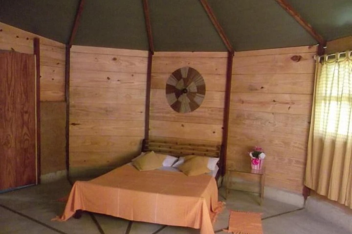 Room 10 of 31