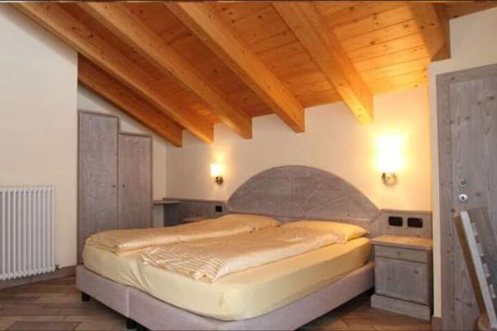 Room 3 of 19