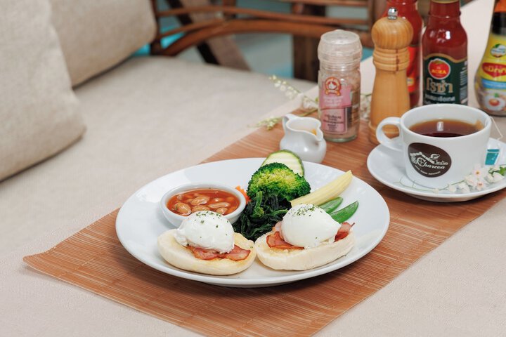 Breakfast/Coffee Service 154 of 193