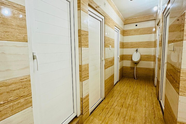 Room 39 of 46