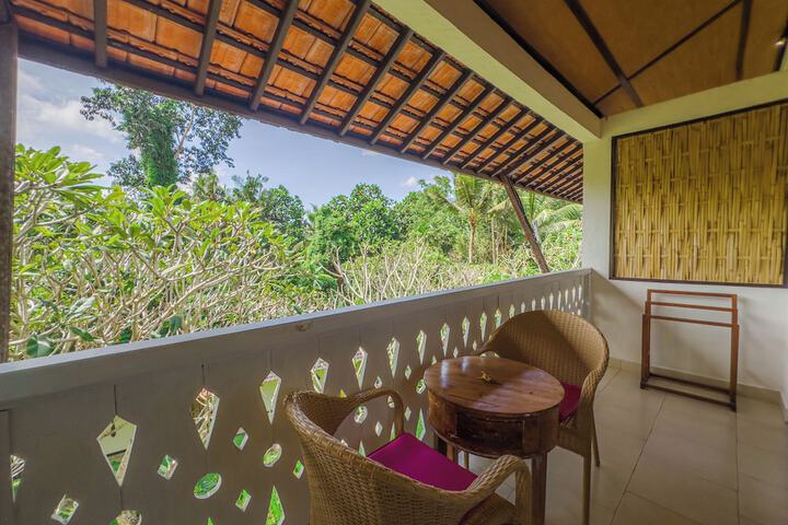 Room 49 of 106