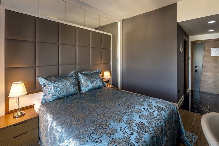 Room 13 of 29