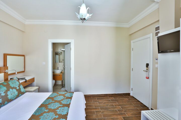 Room 7 of 39