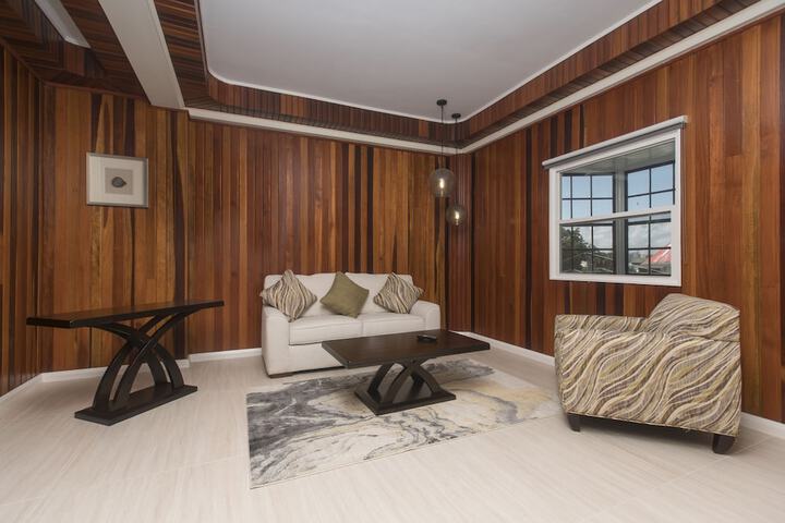 Room 21 of 34