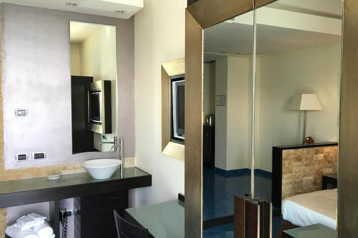 Room 29 of 54