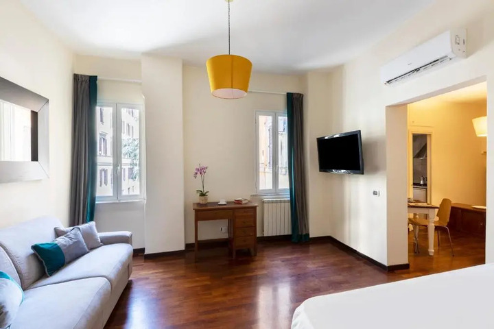 Room 3 of 11