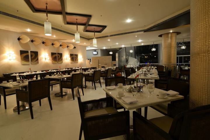 Dining 71 of 133