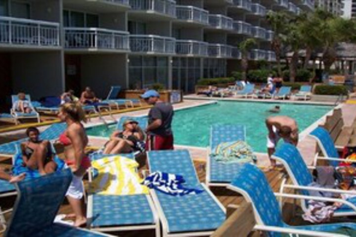 Pool 17 of 25
