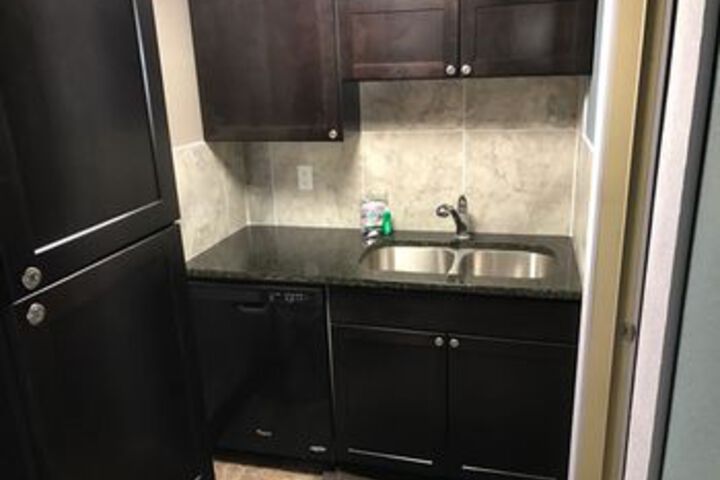 Room 9 of 14