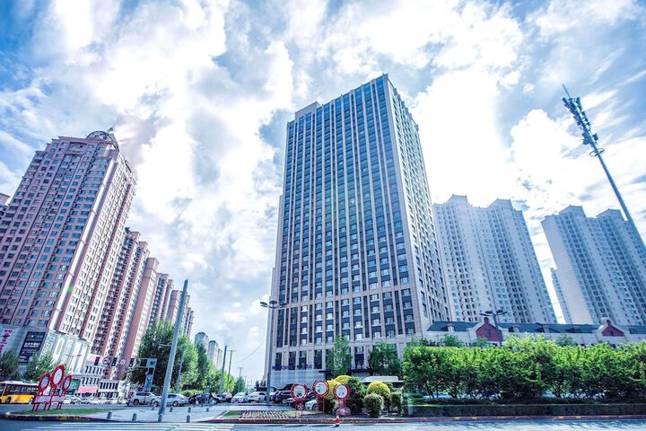 Exterior of Mercure Harbin West Station