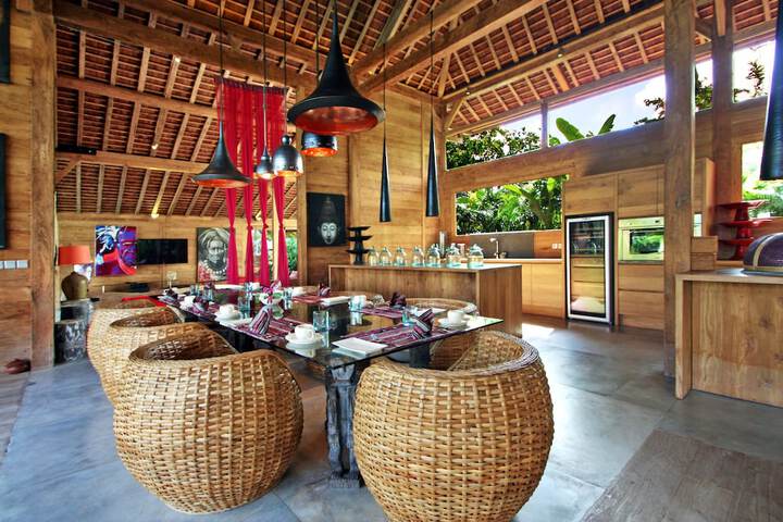 Room 17 of 43