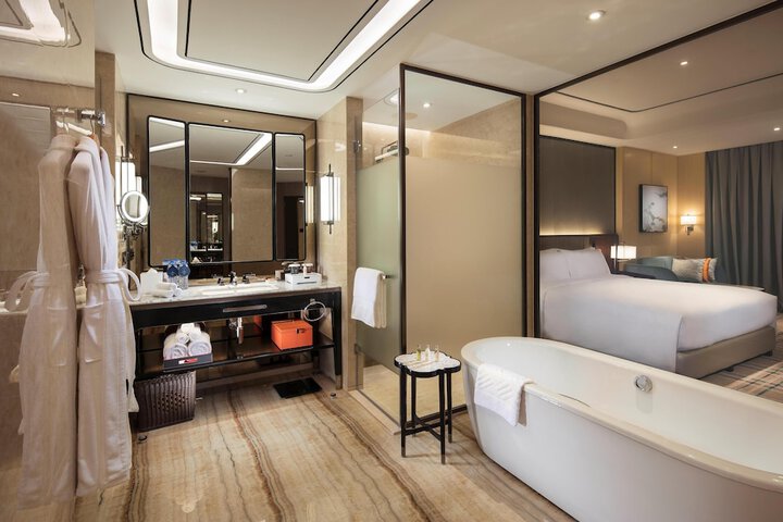 Room 45 of 70