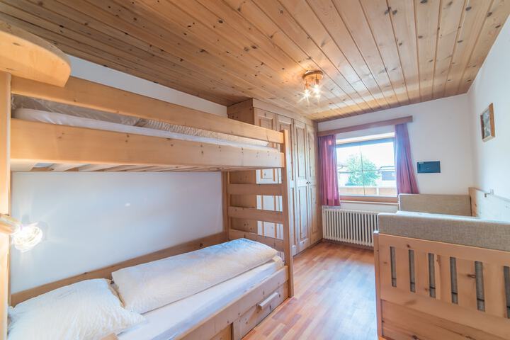Room 13 of 46