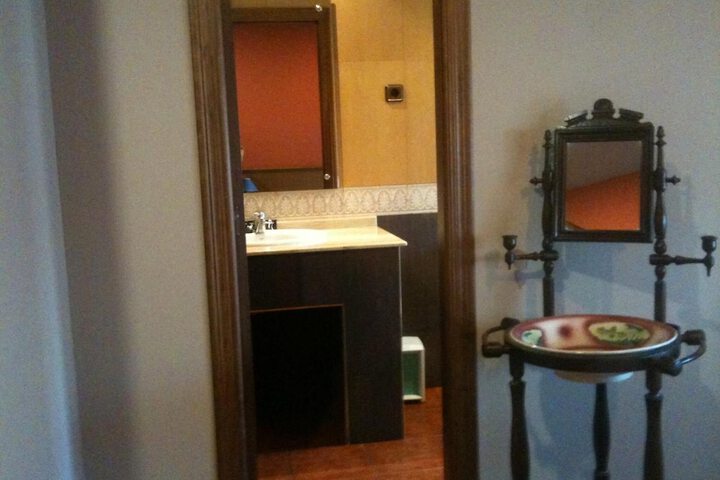 Room 19 of 39
