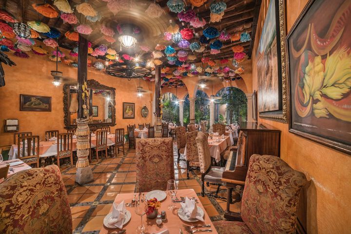 Dining Photos