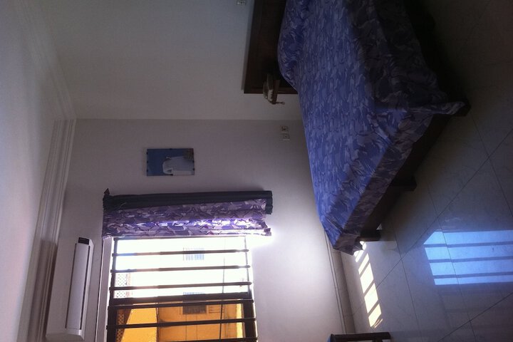Room 5 of 15