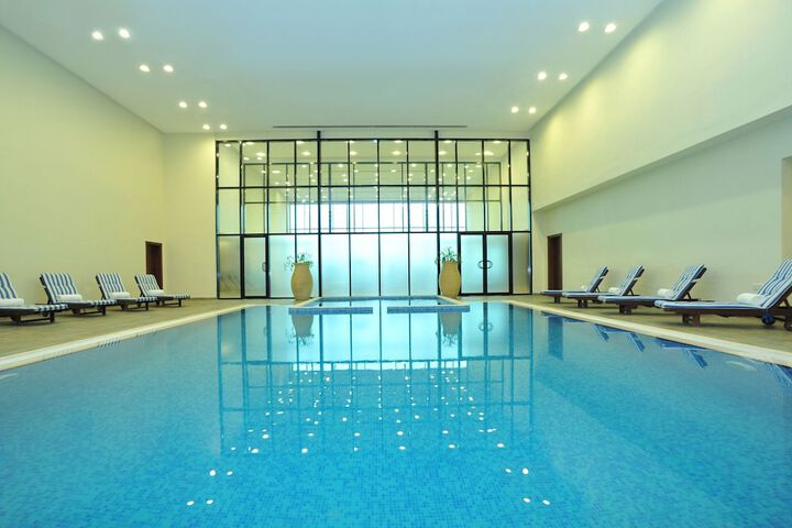 Pool Hotel