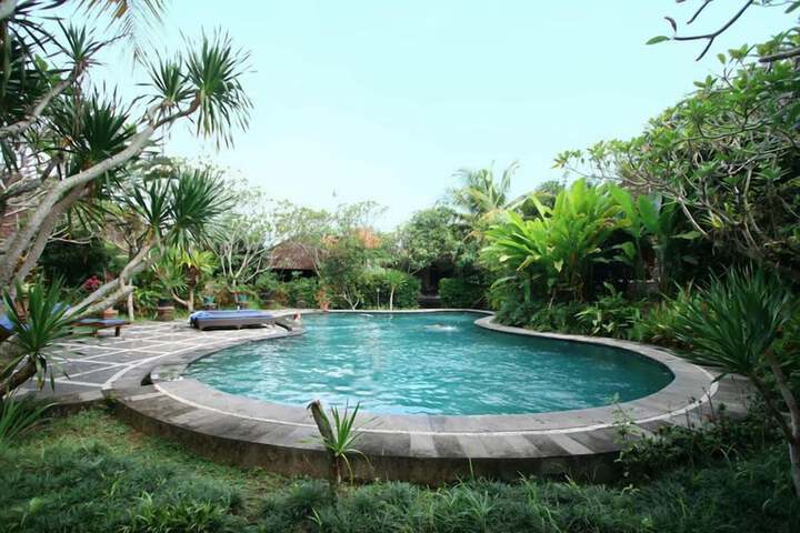 Pools & Facilities