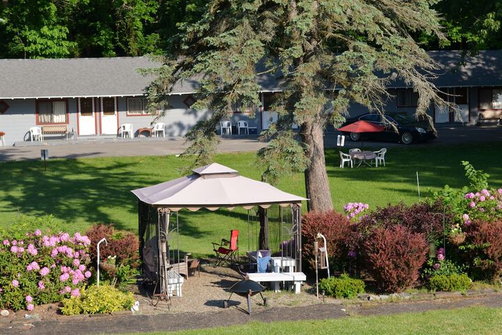 Property Grounds 50 of 61