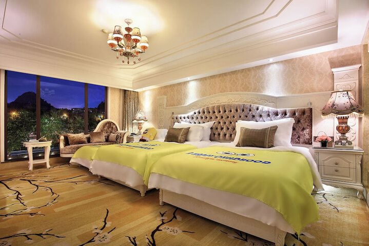 Room 21 of 71