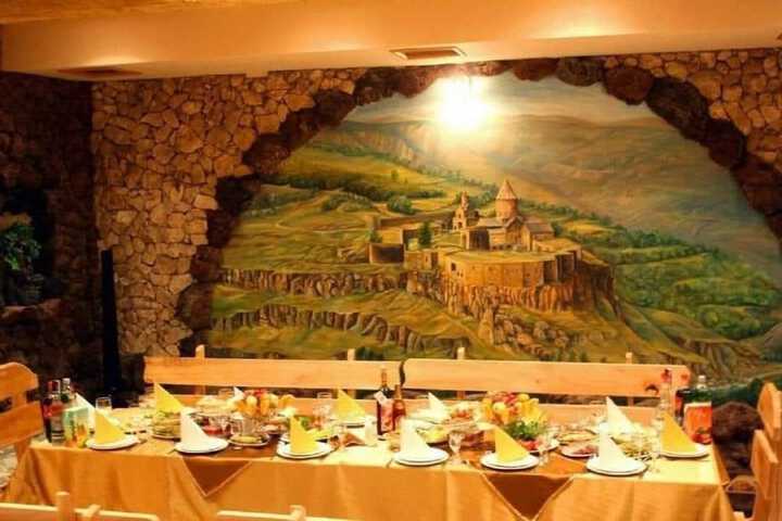 Dining 11 of 29