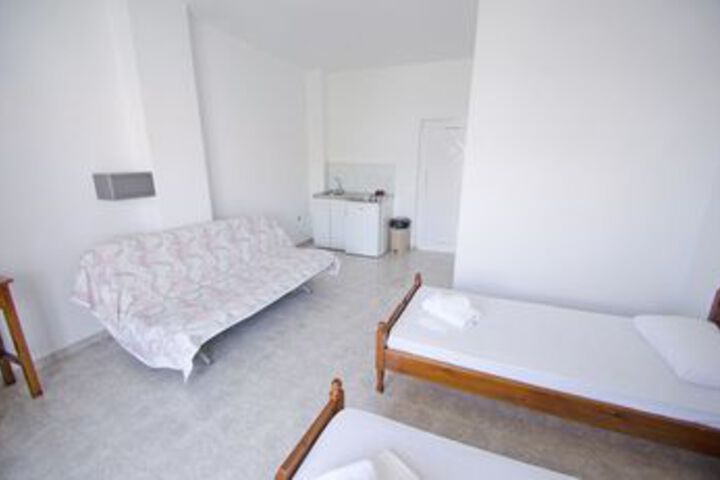 Room 14 of 24