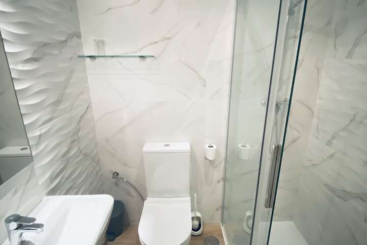 Clean Restrooms