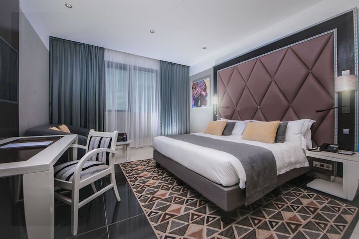 Room 13 of 53