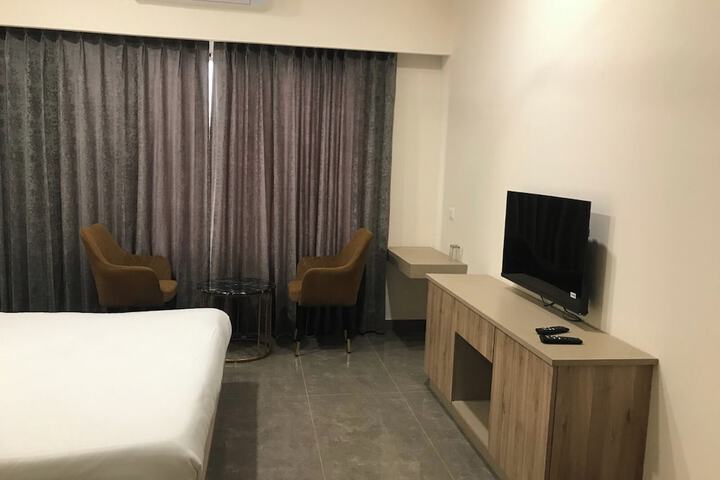 Room 18 of 53