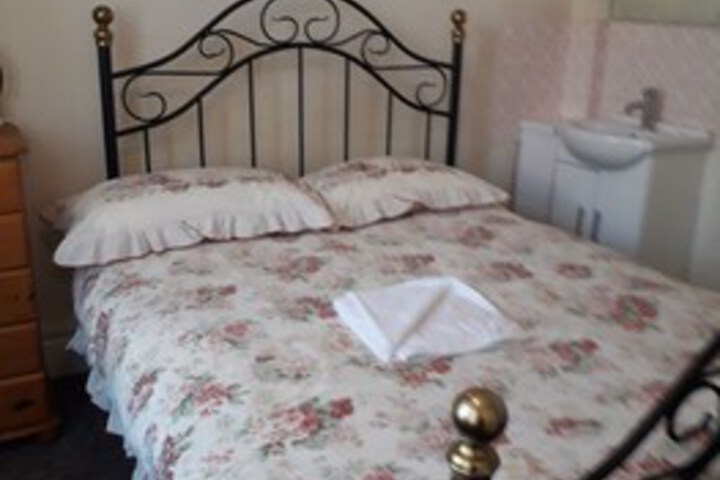 Room 11 of 20