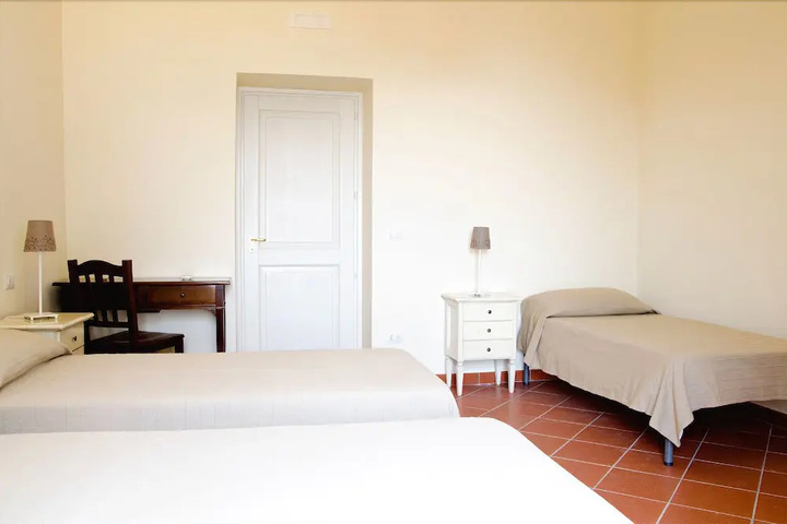 guest_rooms