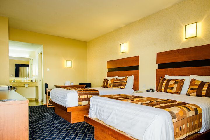 Room 10 of 21