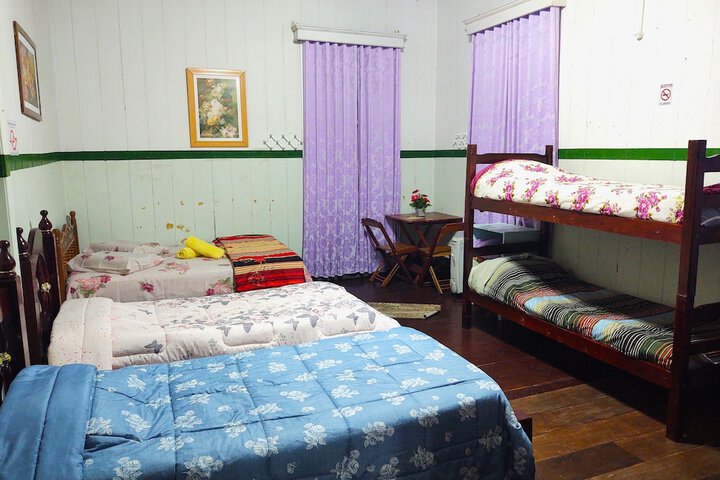 Room 8 of 33