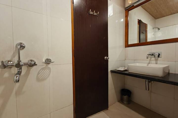 Room 51 of 82