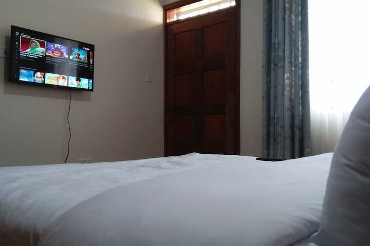 Room 18 of 23
